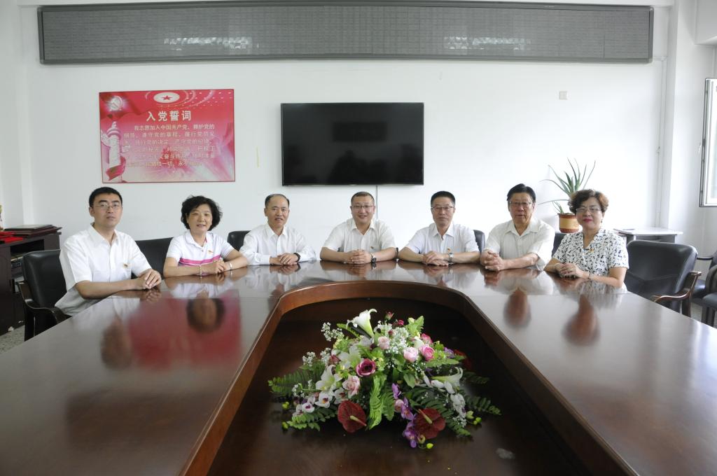 离退休人员工作处党委委员