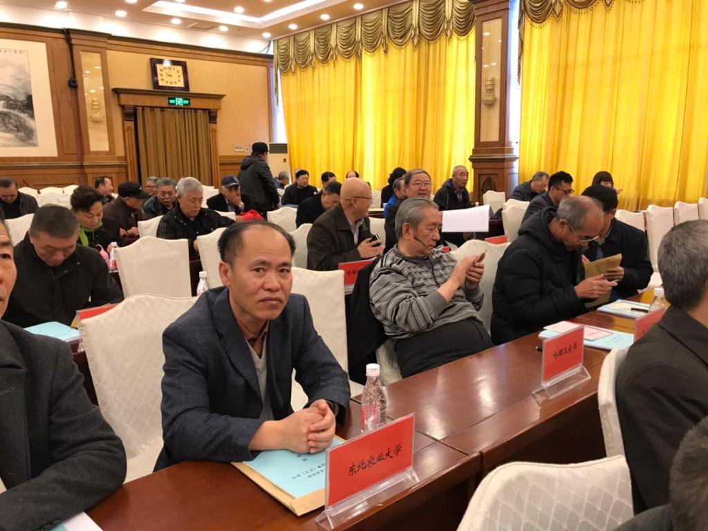 校老科协会长王成贵